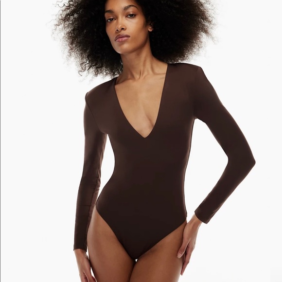 Babaton Aritzia CONTOUR bodysuit with shoulder pads - Picture 2 of 5
